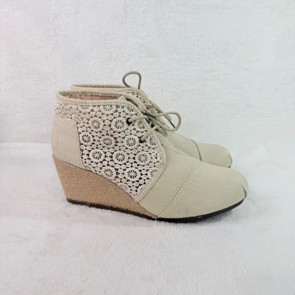 BOBS from Skechers Wedge Booties Womens 9 Natural Beige Lace Crochet